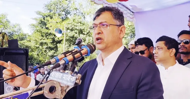 কক্সবাজারের পথসভায় সালাহউদ্দিন আহমেদ